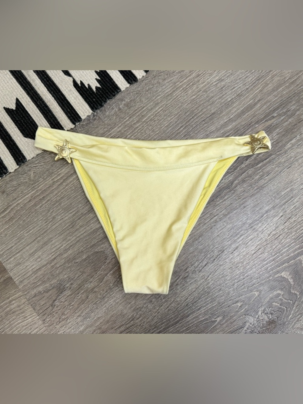 Ariel Medium Bottoms Butter Yellow Size Large - Picture 3 of 7